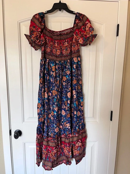 Boho Floral Maxi Dress
Smocked Off Shoulder Summer
Vacation - Picture 3 of 6
